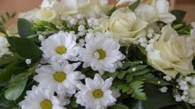 Expressing Sympathy and Support with Flowers